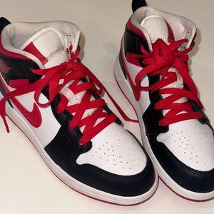 Nike Air Jordan 1 Mid